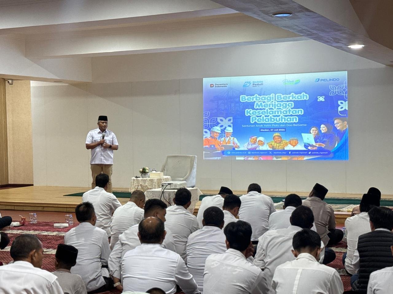 Pelindo Regional 1 Santuni 100 Anak Yatim Piatu, Perkuat Kepedulian Sosial dan Keselamatan Pelabuhan